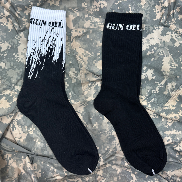 gun oil crew socks solid black